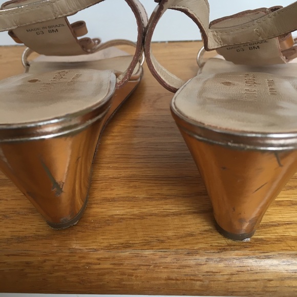 Kate Spade Rose Gold Studded Bow Wedge Sandals Size 8 - Picture 6 of 13